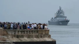 Tàu chiến và tàu ngầm Nga đến Cuba để tập trận