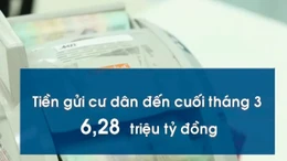 Tiền gửi dân cư tăng mạnh bất chấp lãi suất giảm