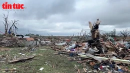 Lốc xoáy tàn phá thị trấn ‘hoàn hảo để phát triển’ ở bang Iowa (Mỹ), giết chết nhiều người 